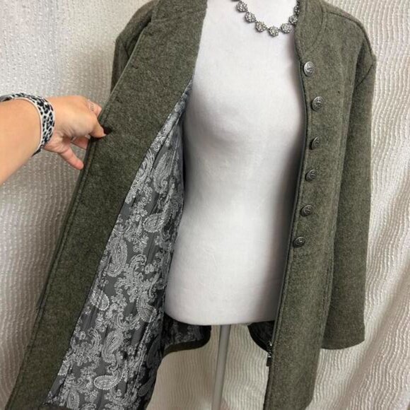 Venario Green Wool Coat Women’s XL 100% Wool Reindeer Buttons Vintage Style - Picture 6 of 8